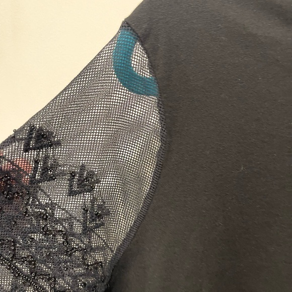 Lauren by Ralph Lauren. Black plus size fancy tee. 2X - Picture 5 of 8